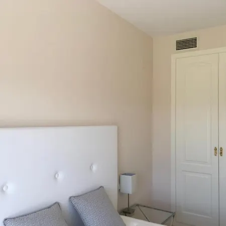Golf Town House بيت للعطل إِستيبونا
